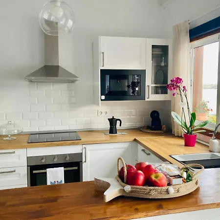 Casa Dora: Tradicional Y Al Borde Del Mar. Порис-де-Абона