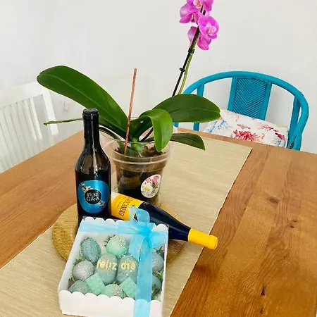 Casa Dora: Tradicional Y Al Borde Del Mar. Сasa de vacaciones *