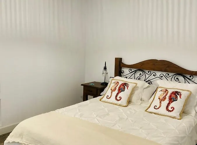 Casa Dora: Tradicional Y Al Borde Del Mar. Dom wakacyjny