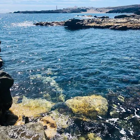 Casa Dora: Tradicional Y Al Borde Del Mar. Feriehus Poris de Abona