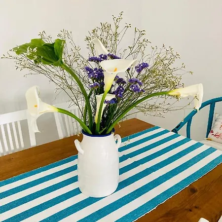 Casa Dora: Tradicional Y Al Borde Del Mar. Semesterbostad