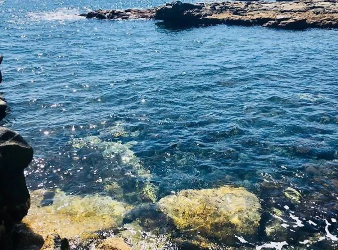 Casa Dora: Tradicional Y Al Borde Del Mar. בית נופש פוריס דה אבונה